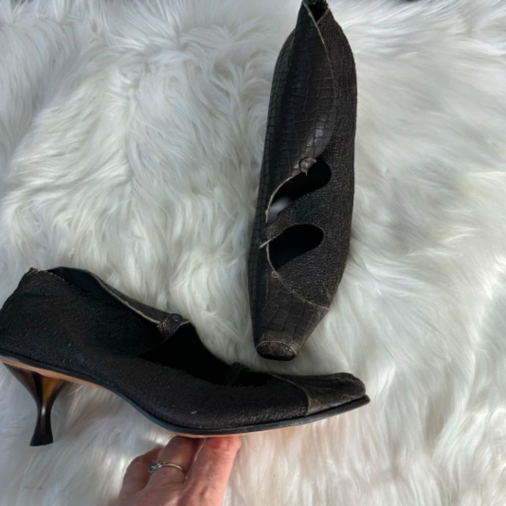 Cydwoq Brown Abstract Textured Leather Kitten Heel Mary Jane Shoes Sz 38/US 9.5
